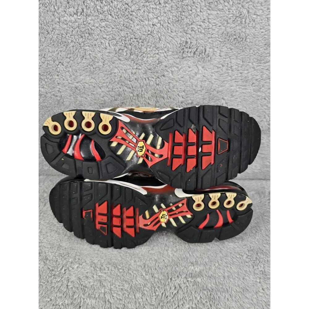 Nike Air Max Plus Striped White Red Black Beige Low Top Men's Athletic Sneakers